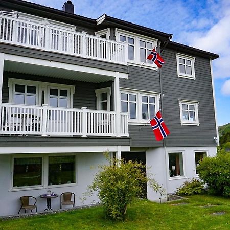 Apartmán Ola Bua Near The Atlantic Road Lyngstad Exteriér fotografie