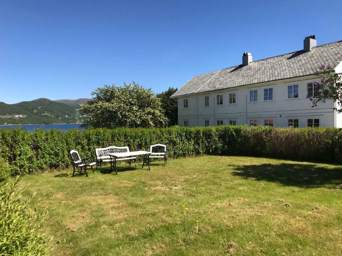 Apartmán Ola Bua Near The Atlantic Road Lyngstad Exteriér fotografie